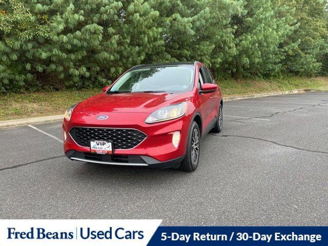 Photo of 2022 Rapid Red Metallic Tinted Clearcoat Ford Escape PHEV