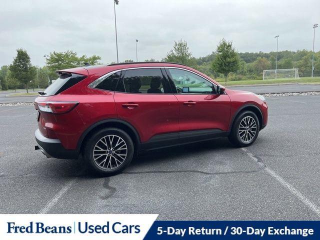 Photo of 2022 Rapid Red Metallic Tinted Clearcoat Ford Escape PHEV
