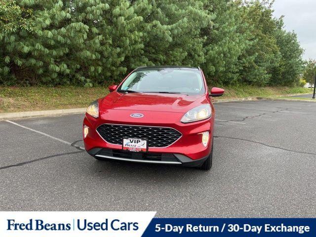 Photo of 2022 Rapid Red Metallic Tinted Clearcoat Ford Escape PHEV