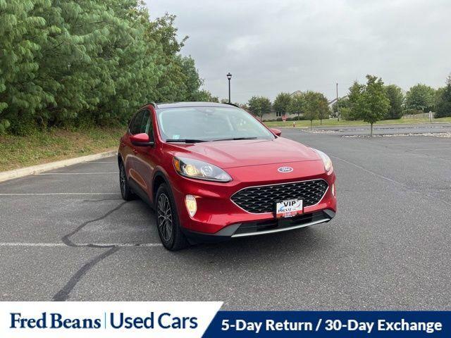 Photo of 2022 Rapid Red Metallic Tinted Clearcoat Ford Escape PHEV