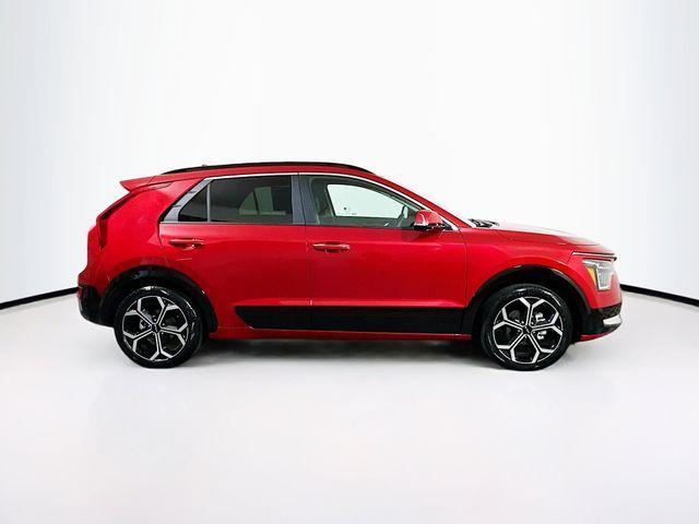 Photo of 2024 Runway Red Kia Niro