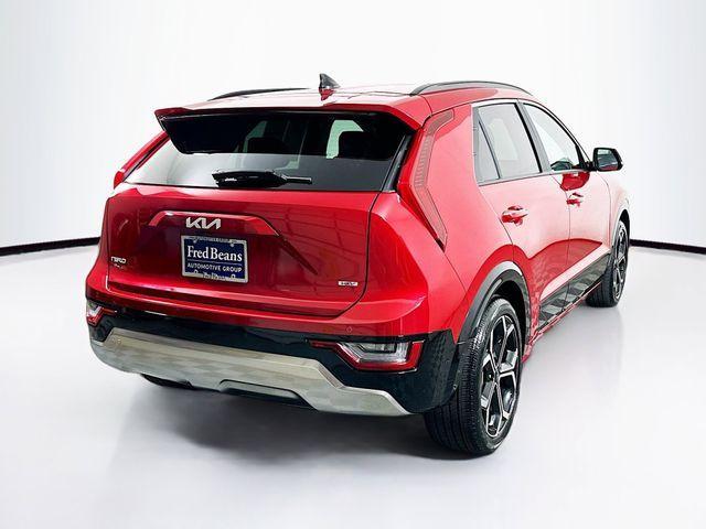 Photo of 2024 Runway Red Kia Niro