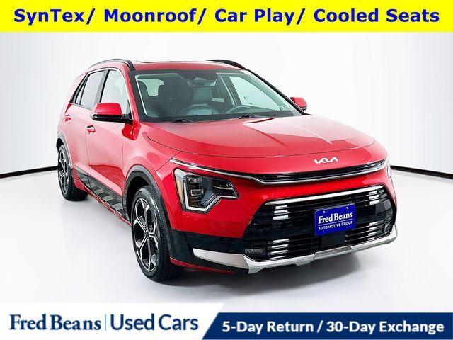 Photo of 2024 Runway Red Kia Niro