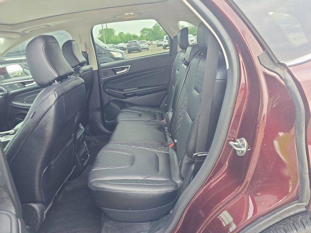 Photo of 2024 Burgundy Velvet Metallic Tinted Clearcoat Ford Edge