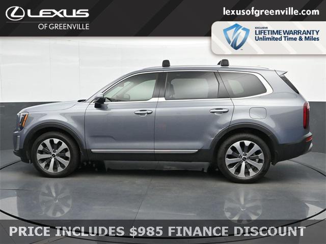 Photo of 2022 Everlasting Silver Kia Telluride