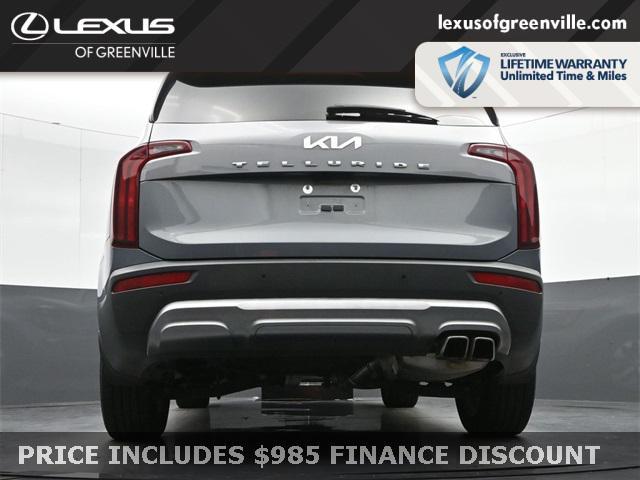 Photo of 2022 Everlasting Silver Kia Telluride
