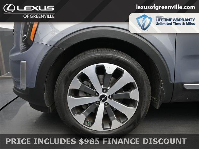 Photo of 2022 Everlasting Silver Kia Telluride