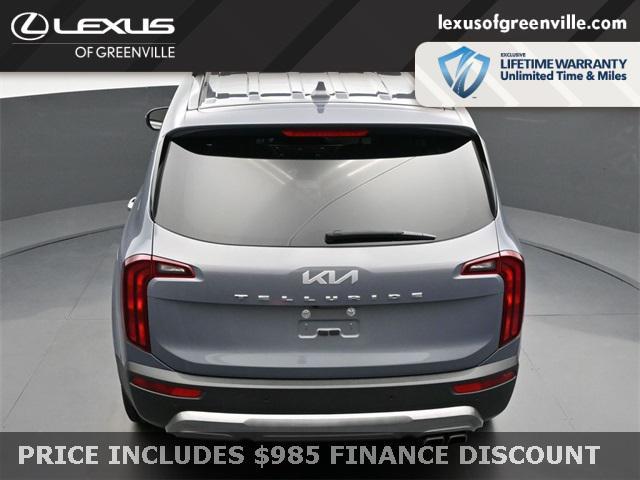 Photo of 2022 Everlasting Silver Kia Telluride