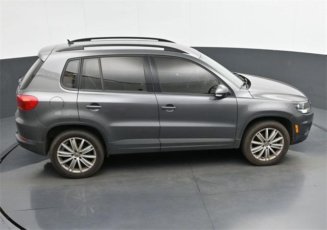 Photo of 2016 Pepper Gray Metallic Volkswagen Tiguan