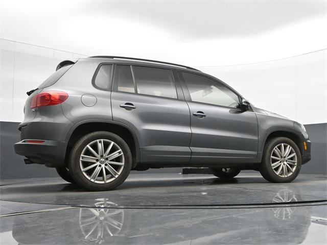 Photo of 2016 Pepper Gray Metallic Volkswagen Tiguan