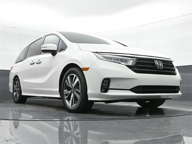 Photo of 2023 Platinum White Pearl Honda Odyssey
