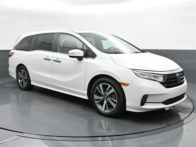 Photo of 2023 Platinum White Pearl Honda Odyssey