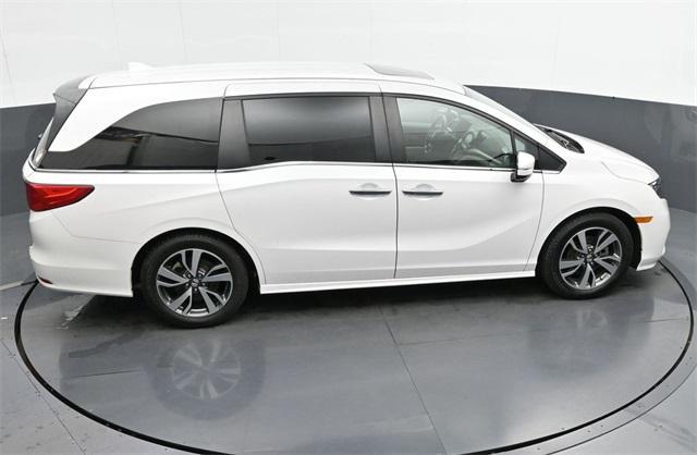 Photo of 2023 Platinum White Pearl Honda Odyssey