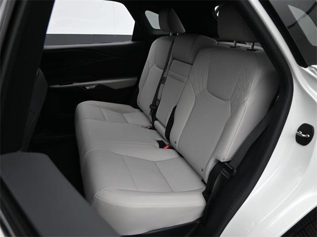 Photo of 2023 Eminent White Pearl Lexus RX 350
