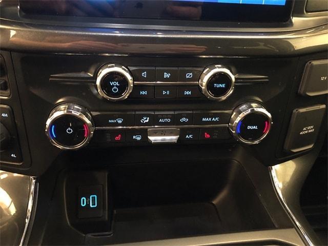 Photo of 2022 Oxford White Ford F-150