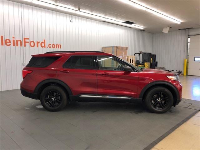 Photo of 2022 Red Metallic Ford Explorer