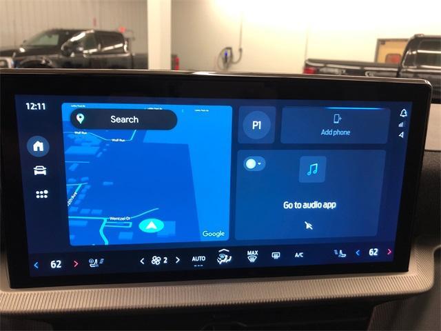 Photo of 2025 White Metallic Ford Explorer