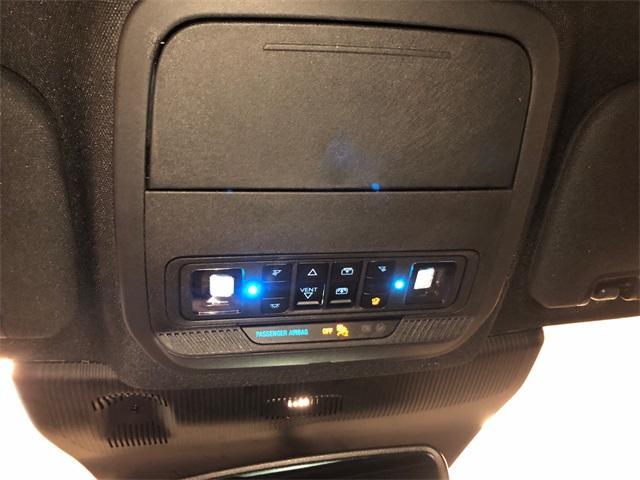 Photo of 2025 White Metallic Ford Explorer