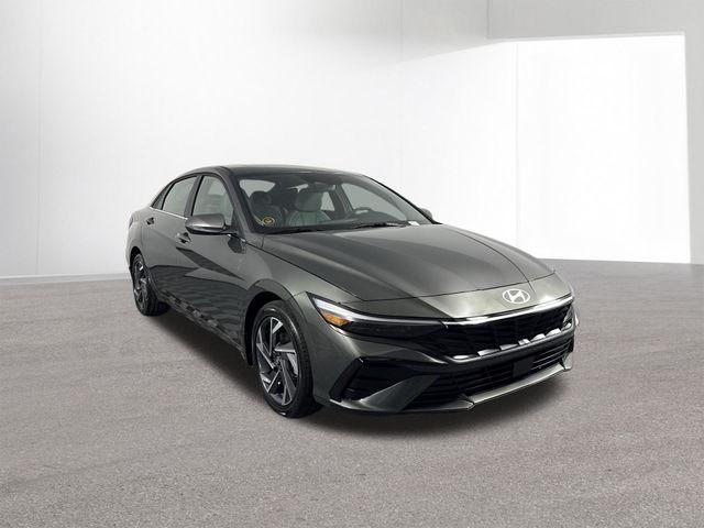 Photo of 2025 Amazon Gray Hyundai ELANTRA HEV
