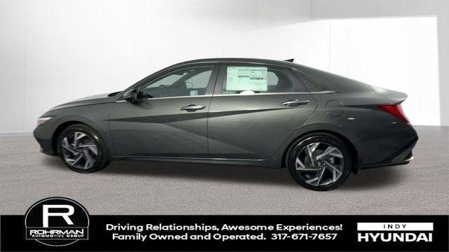 Photo of 2025 Amazon Gray Hyundai ELANTRA HEV