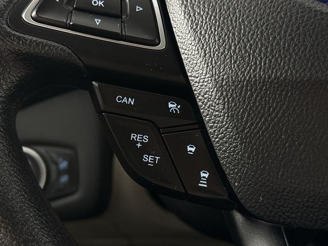 Photo of 2019 Black Metallic Ford Escape