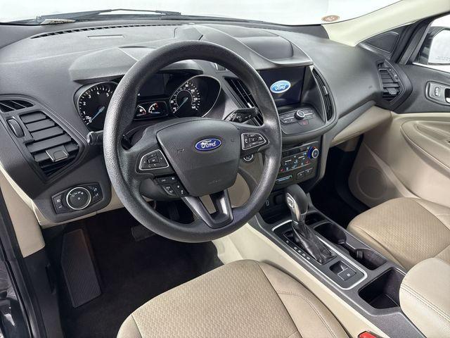 Photo of 2019 Black Metallic Ford Escape