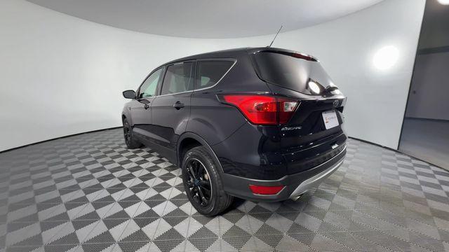 Photo of 2019 Black Metallic Ford Escape