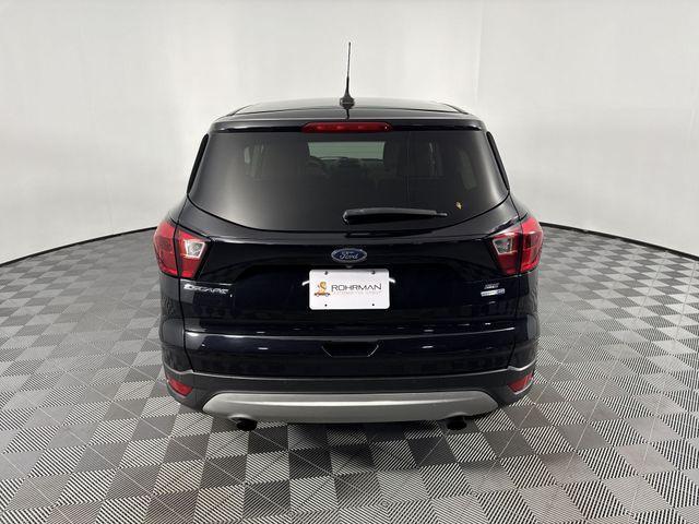 Photo of 2019 Black Metallic Ford Escape