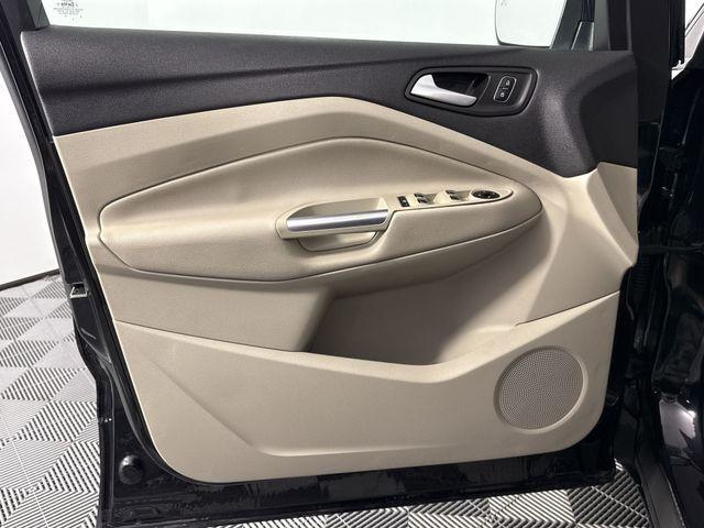 Photo of 2019 Black Metallic Ford Escape