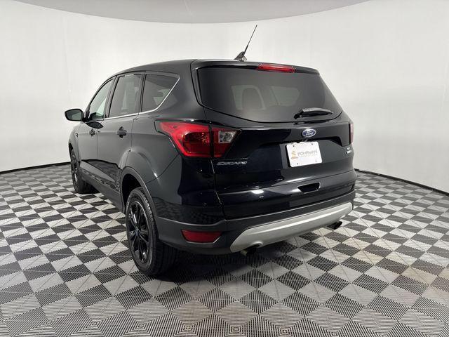 Photo of 2019 Black Metallic Ford Escape