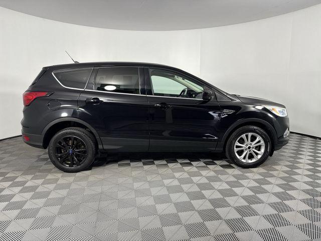 Photo of 2019 Black Metallic Ford Escape