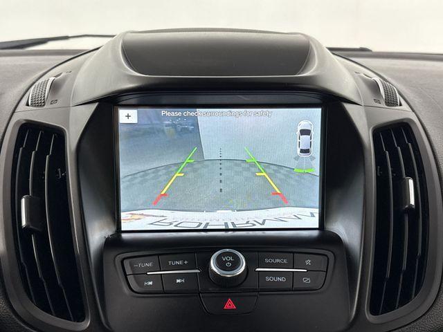 Photo of 2019 Black Metallic Ford Escape