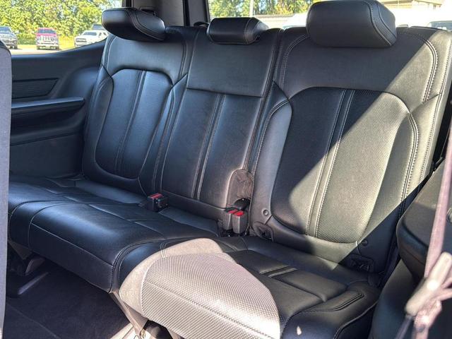 Photo of 2023 Diamond Black Jeep Wagoneer