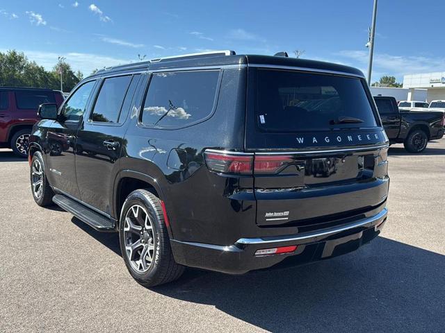 Photo of 2023 Diamond Black Jeep Wagoneer