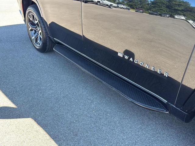 Photo of 2023 Diamond Black Jeep Wagoneer