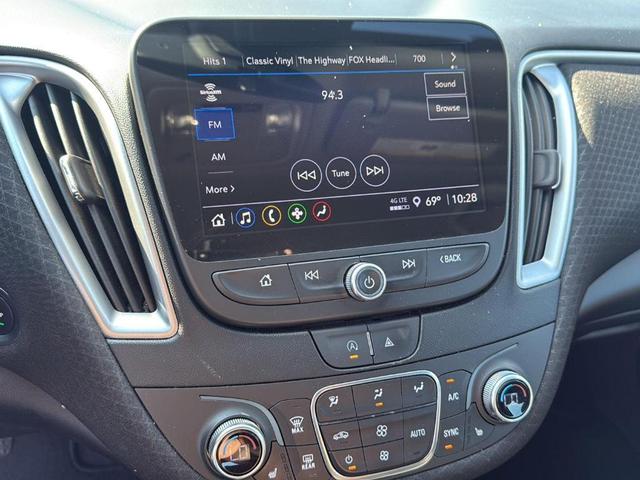 Photo of 2023 Summit White Chevrolet Malibu
