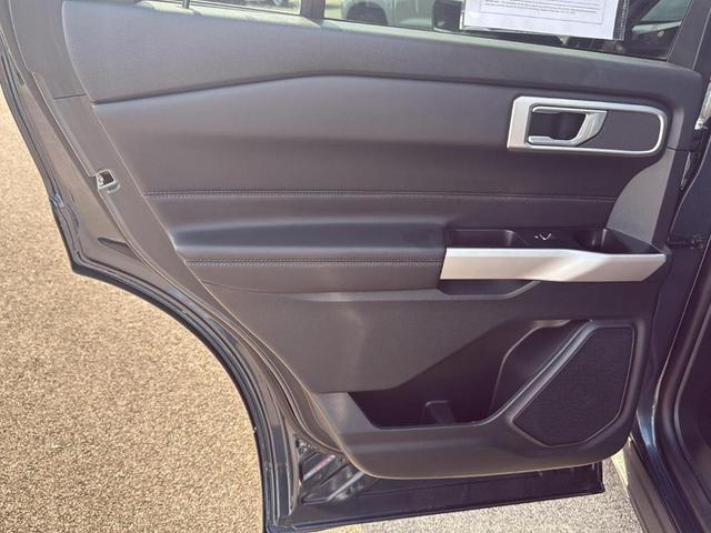 Photo of 2023 Stone Blue Metallic Ford Explorer