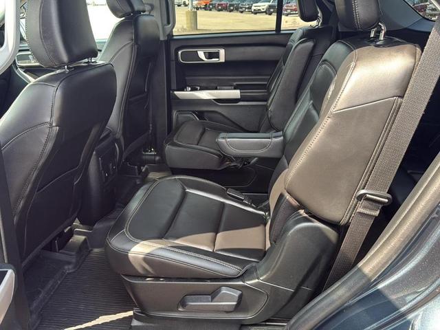 Photo of 2023 Stone Blue Metallic Ford Explorer