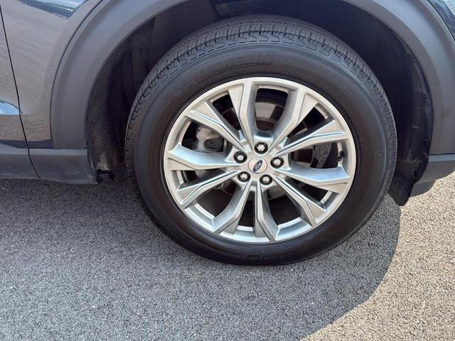 Photo of 2023 Stone Blue Metallic Ford Explorer