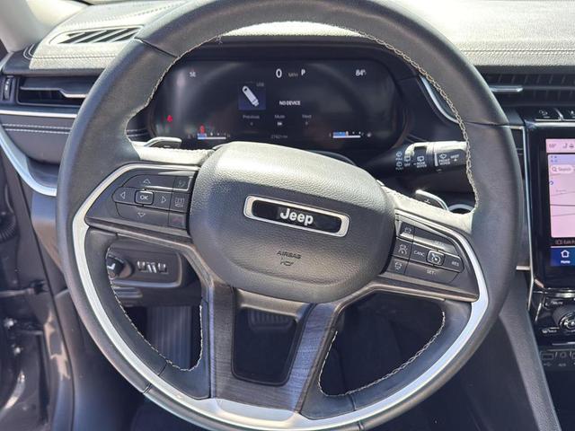 Photo of 2022 Metallic Jeep Grand Cherokee L