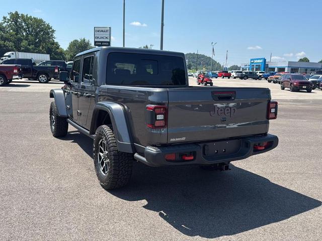 Photo of 2025 Granite Crystal Clearcoat Metallic Jeep Gladiator