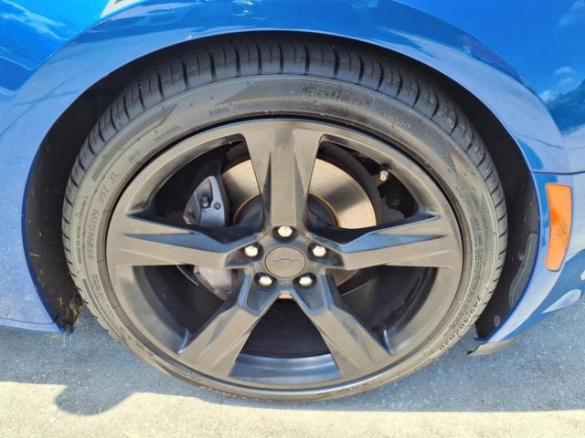 Photo of 2017 Hyper Blue Metallic Chevrolet Camaro