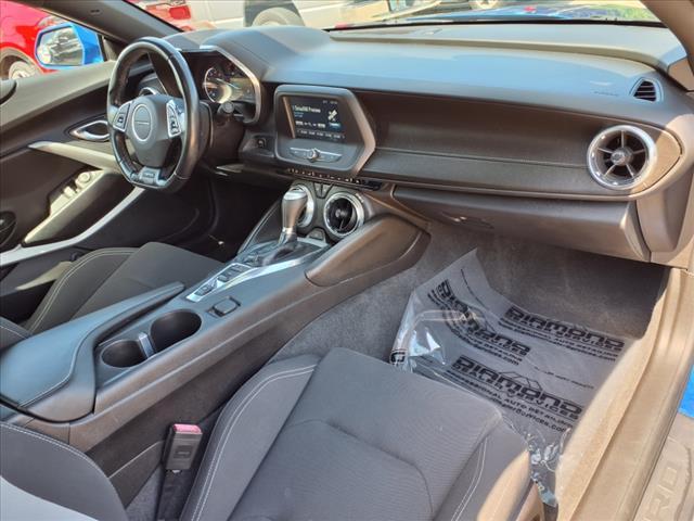 Photo of 2017 Hyper Blue Metallic Chevrolet Camaro