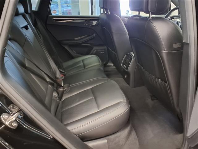 Photo of 2018 Black Porsche Macan