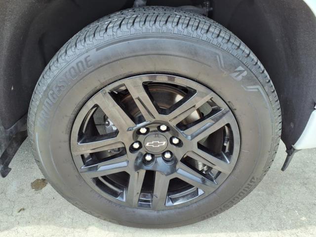 Photo of 2023 Summit White Chevrolet Silverado 1500