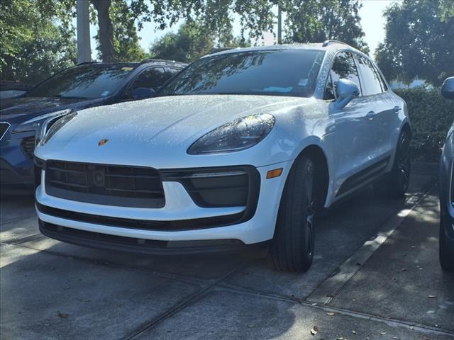 Photo of 2023 White Porsche Macan
