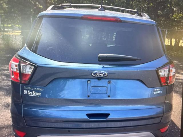 Photo of 2018 Blue Metallic Ford Escape
