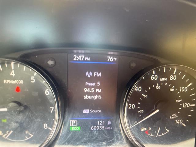 Photo of 2018 Magnetic Black Nissan Rogue
