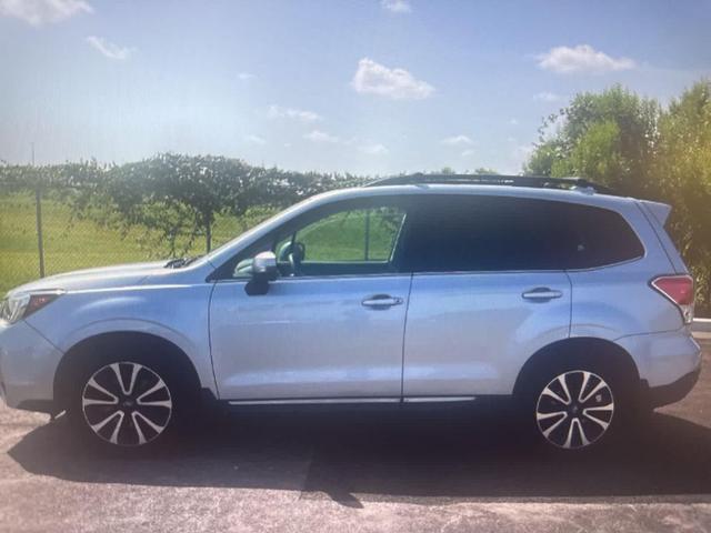 Photo of 2017 Ice Silver Metallic Subaru Forester