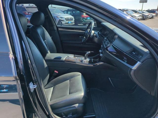 Photo of 2016 Carbon Black Metallic BMW 535